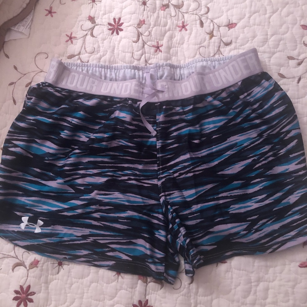 Multicolor UA shorts